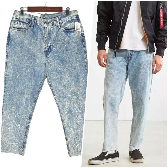 BDGMenAcid Wash Emdroidered Pyramid Palmistry Slim Stretch Jeans34x30
